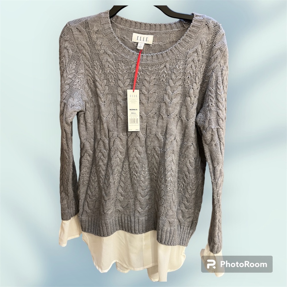 NWT Elle Grey Sweater Size Small